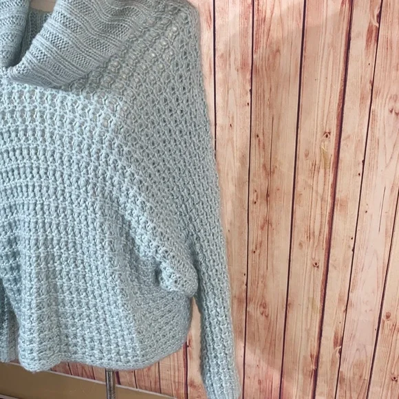 🚫SOLD🚫Express Aqua Seafoam Chunky Knit Cowl Neck Dolman Sleeve Slouchy Sweater - Picture 3 of 7